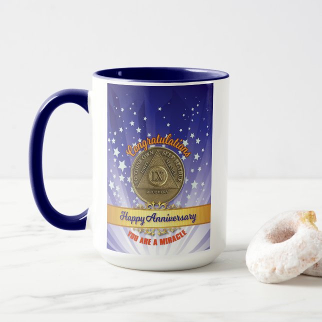 Caneca Moeda Comemorativa de 9 Anos de Recuperação Você É (Com Donut)