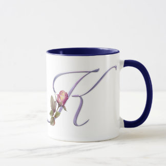 Caneca Monograma cor-de-rosa K dos rosas