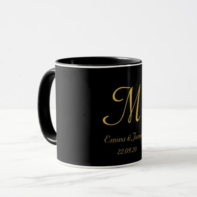 Caneca Monograma Elegante preto e Dourado Nome inicial (Frente Esquerda)