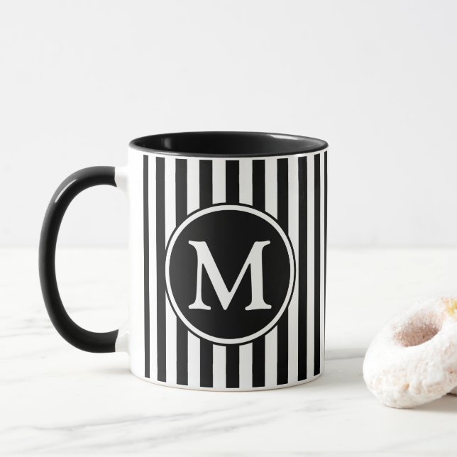 Caneca Monograma Listrado Preto e Branco Moderno (Com Donut)