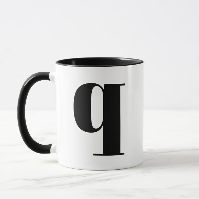 Caneca Monograma Moderno - Letra Inicial q Preto e Branco (Esquerda)