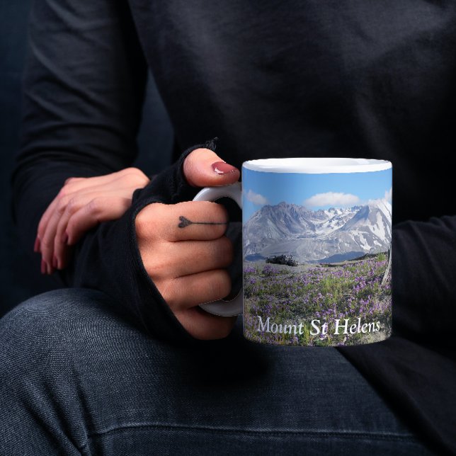Caneca Monte Rua Helens Photo Coffee Mug (In Situ Held)
