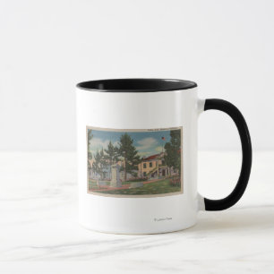 Caneca Monterey, CA - opinião e terras de Colton Salão