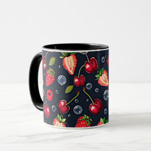 Caneca Morangos e cerejas em um fundo escuro