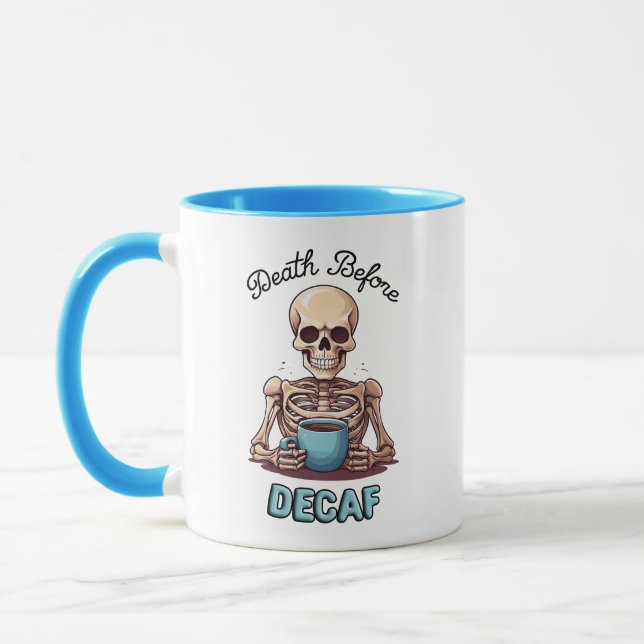 Caneca Morte antes do surdo; viciado em café (Esquerda)