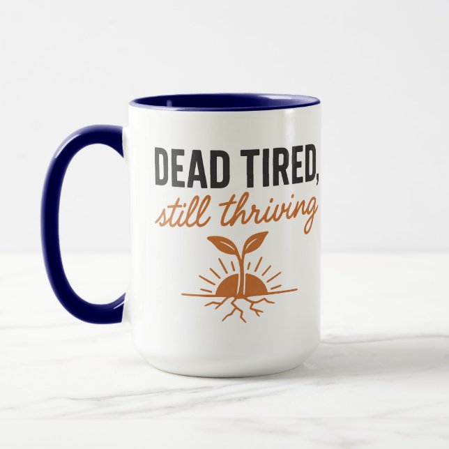 Caneca Morto de Cansaço, Ainda Prosperando | Halloween (Esquerda)