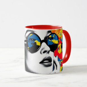 Caneca Mulher de arte pop com óculos de sol
