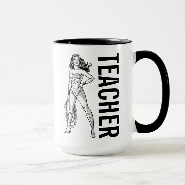 Caneca Mulher Maravilha Preta e Branco (Direita)