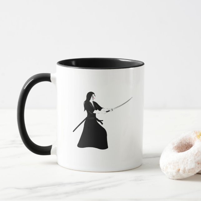 Caneca Mulher Samurai Guerreira com Espada (Com Donut)