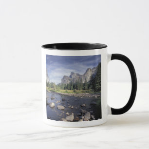 Caneca NA, EUA, Califórnia, Yosemite NP, Vista do Vale
