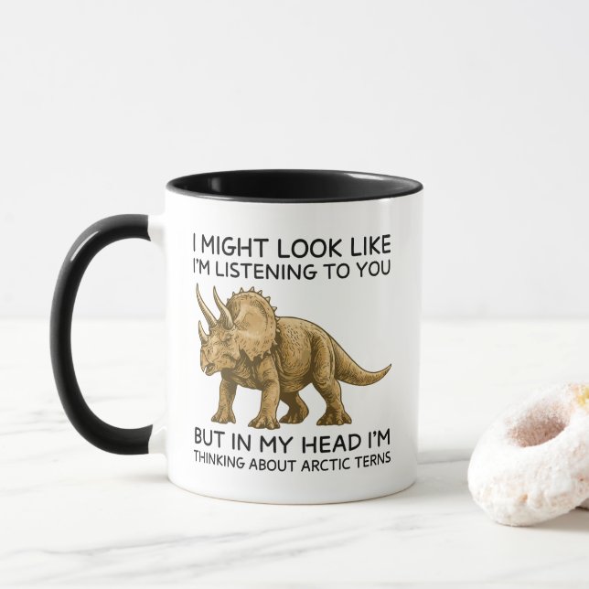 Caneca Na Minha Cabeça Estou Pensando Triceratops (Com Donut)