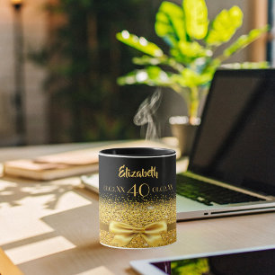 Caneca na moda de aniversário de 40 anos de monograma de