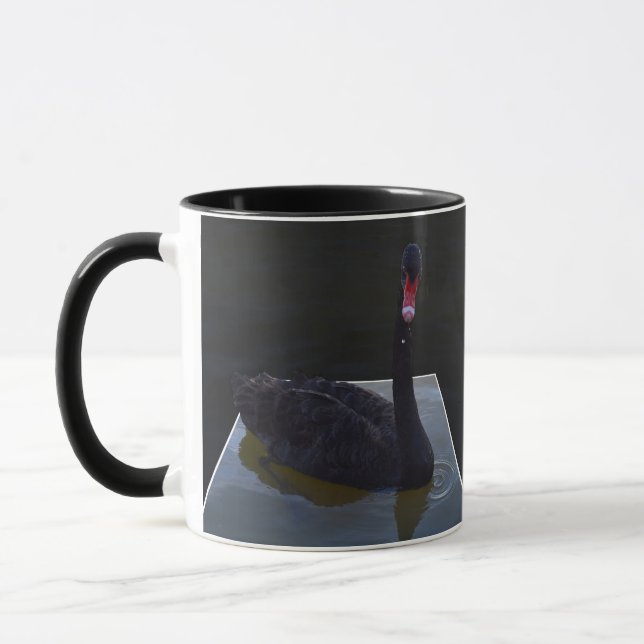 Caneca Nadação Negra Em Lixo Dimensional; (Esquerda)