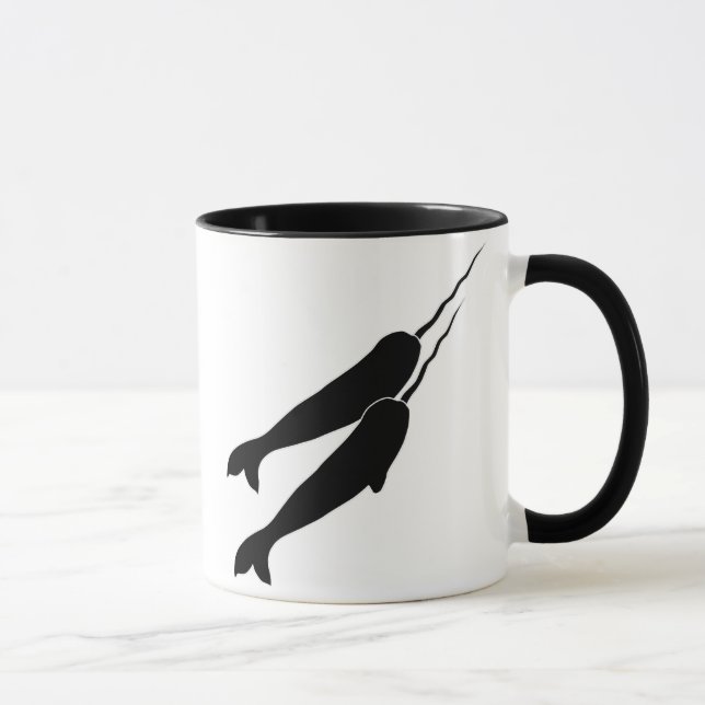 Caneca Narwhals bonito que nada junto a silhueta preta (Direita)