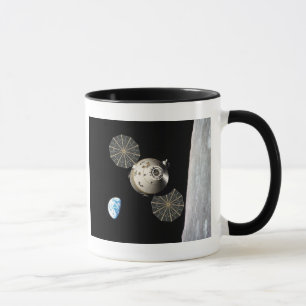 Caneca NASA Orion na órbita lunar
