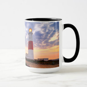Caneca Nascer do sol dourado no farol de Portland Bill