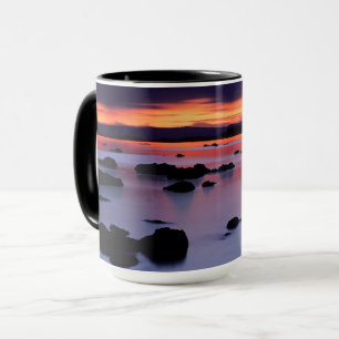 Caneca Nascer do sol no Black Point do Mono Lake