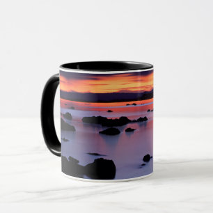 Caneca Nascer do sol no Black Point do Mono Lake