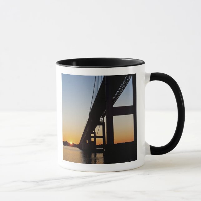 Caneca Navegação e saída da Ilha Newport Rhode (Direita)