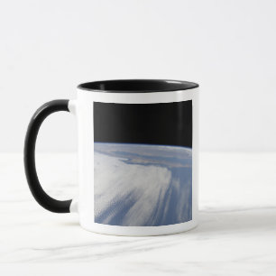 Caneca Nebulosidade pesada sobre o Oceano Pacífico