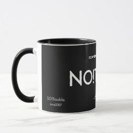 Caneca NENHUM!Problema. em branco com linhas de etiquetas