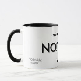 Caneca NENHUM!Problema. título e linhas de tag preto no b