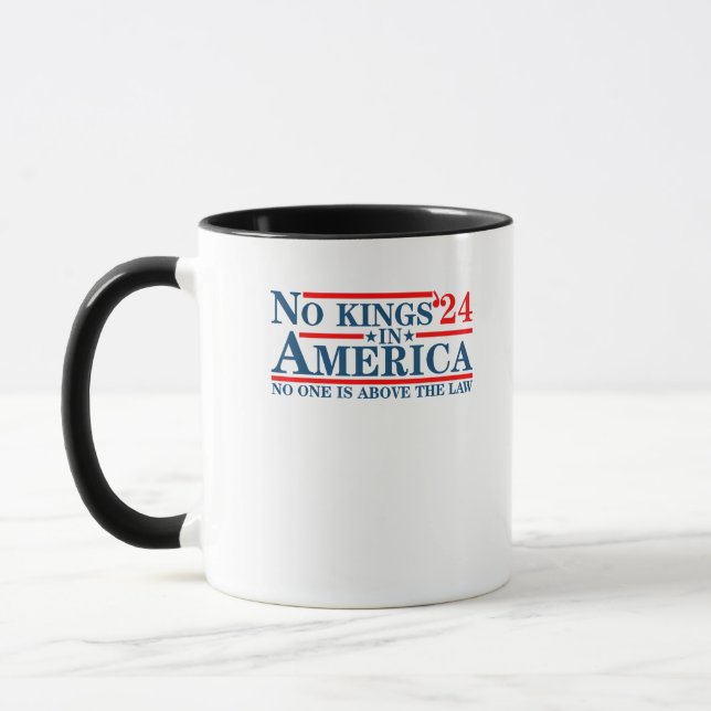 Caneca Nenhum Rei Na América Retro Clássico (Esquerda)