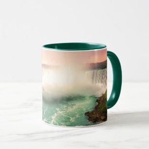 Caneca Niagara Falls, Canadá por pôr do sol estilizado
