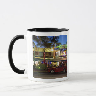 Caneca Noite em Ocean Drive, South Beach, Miami