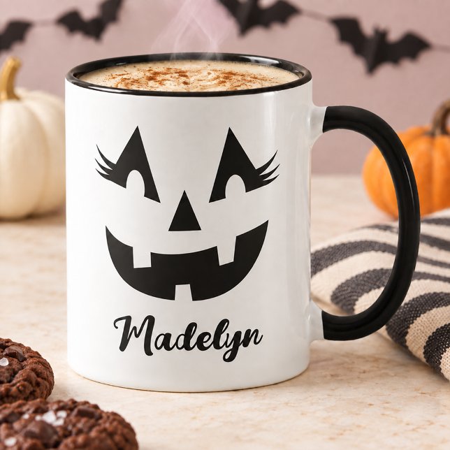 Caneca Nome feminino Jack O Lantern Script Halloween (Criador carregado)