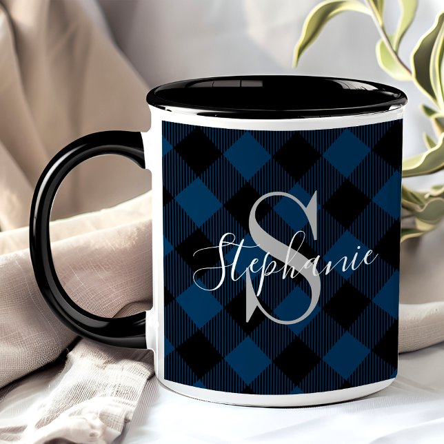 Caneca Nome Monograma Rústico em Xadrez Azul Marinho de B (Criador carregado)