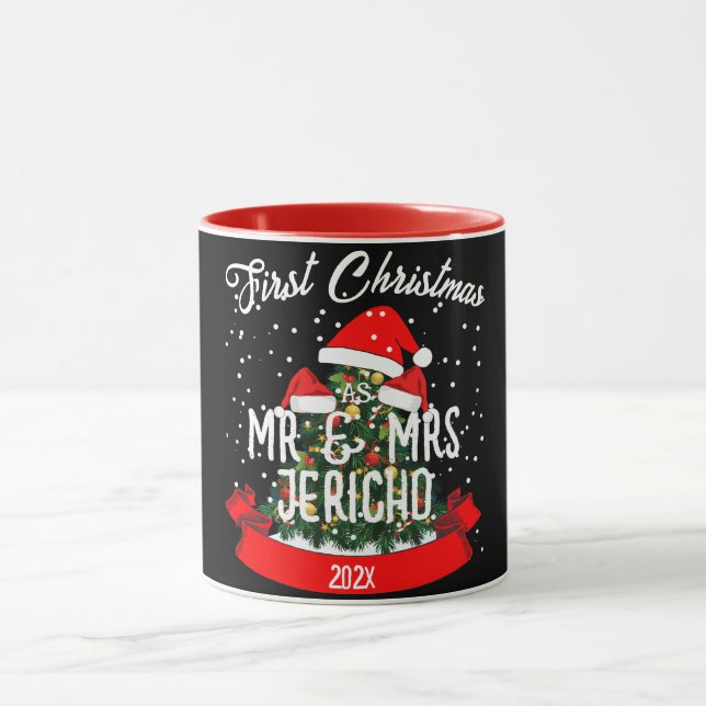 Caneca Nosso Primeiro Natal como Sr. e Sra. Newlywing (Centro)