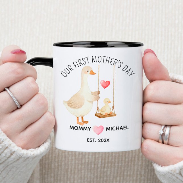 Caneca Nosso Primeiro Presente do Dia das Mães, Mamãe e P (Criador carregado)