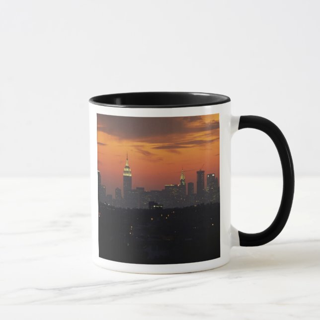 Caneca Nova York, EUA. Horizonte de Manhattan (Direita)