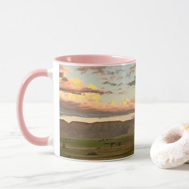 Caneca Nuvens na Hora do Ouro da Namíbia (Com Donut)