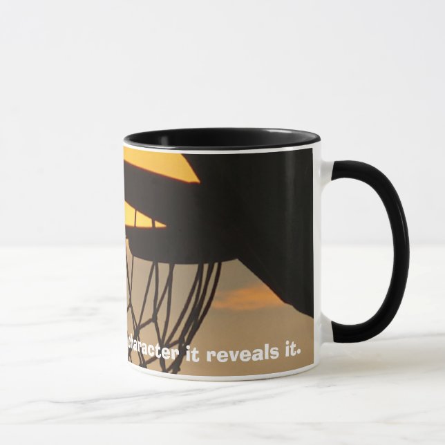 Caneca O basquetebol não constrói o characte… (Direita)