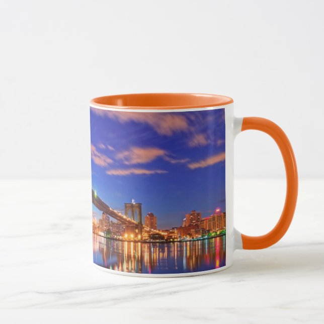 Caneca O East River, ponte de Brooklyn, Manhattan (Direita)