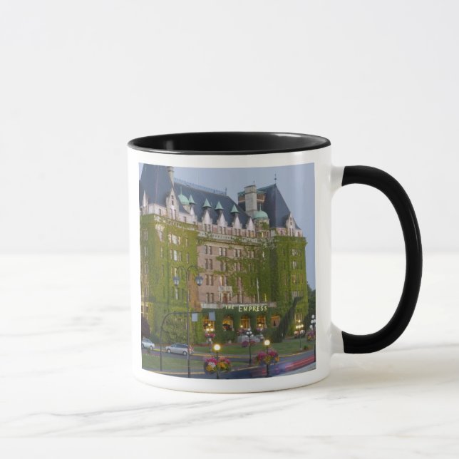 Caneca O Hotel Empress no porto interior em (Direita)