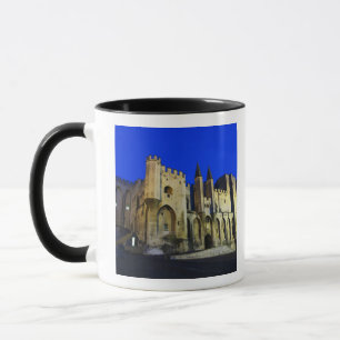 Caneca O Palácio do Papa em Avinhão ao pôr do sol. Constr
