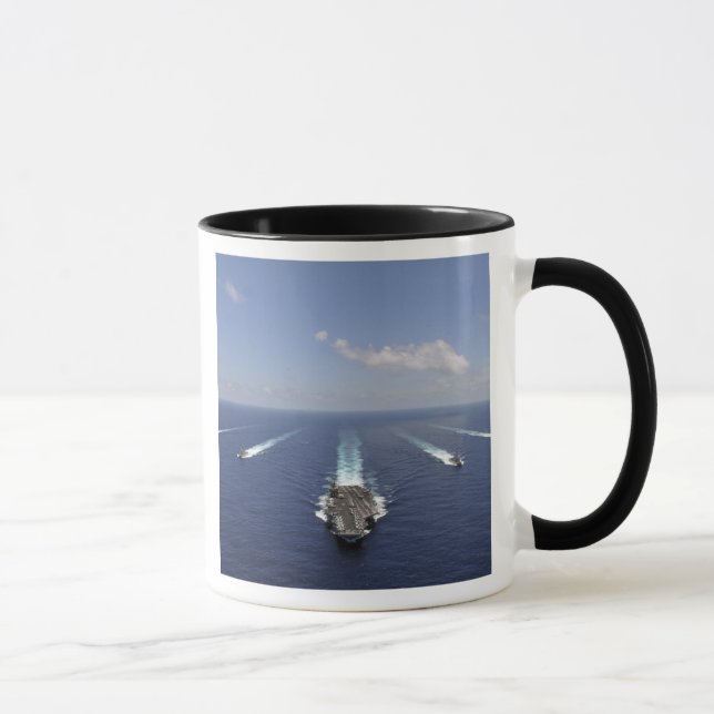Caneca O porta-aviões USS Abraham Lincoln (Direita)