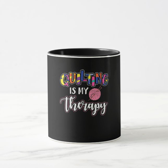 Caneca O Quilting É A Minha Terapia | Presente De Sobrevi (Centro)