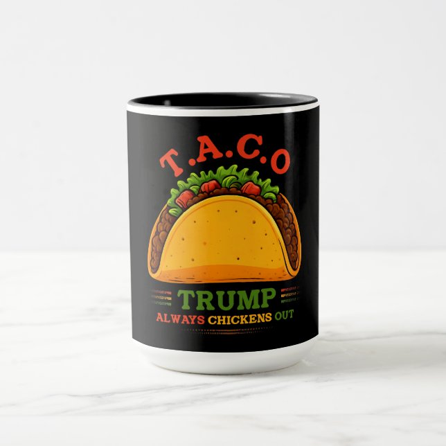 Caneca O Taco Trump Sempre Fala Engraçado (Centro)