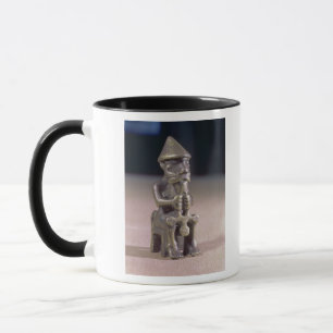 Caneca O Thor com um martelo, estatueta encontrou em