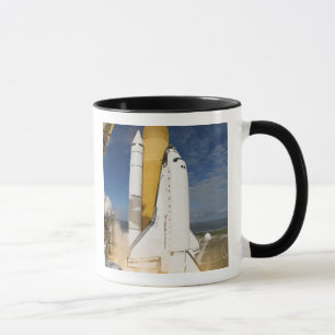 Caneca O vaivém espacial Atlantis tira 12