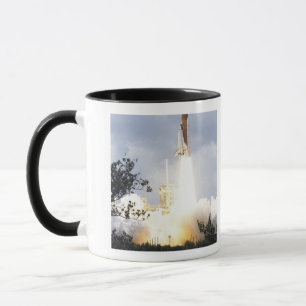 Caneca O vaivém espacial Atlantis tira 4