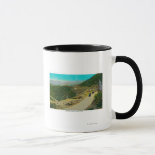 Caneca Olhando para a rota de Piru CanyonRidge, CA