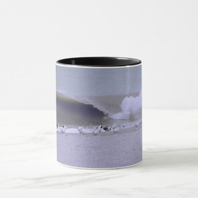 Caneca onda de ruptura e gaivotas (Centro)