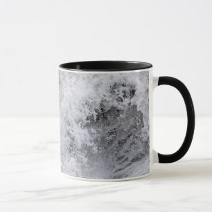 Caneca Onda tempestuosa quebrando