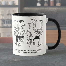 Caneca Operadores de Computador Enviam e-mails Solicitand