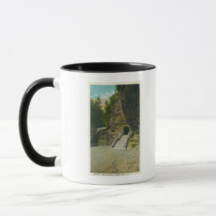 Caneca Opinião da entrada do anfiteatro